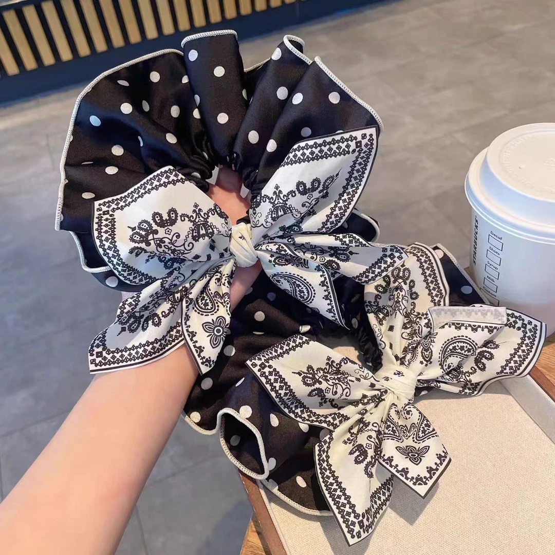 2025新款波点印花时尚大肠发圈复古高极感气质蝴蝶结发绳气秋冬