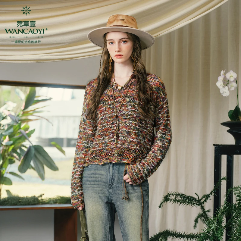 菀壹秋季油画感针织衫女镂空炫彩套头毛针织衫G10421431