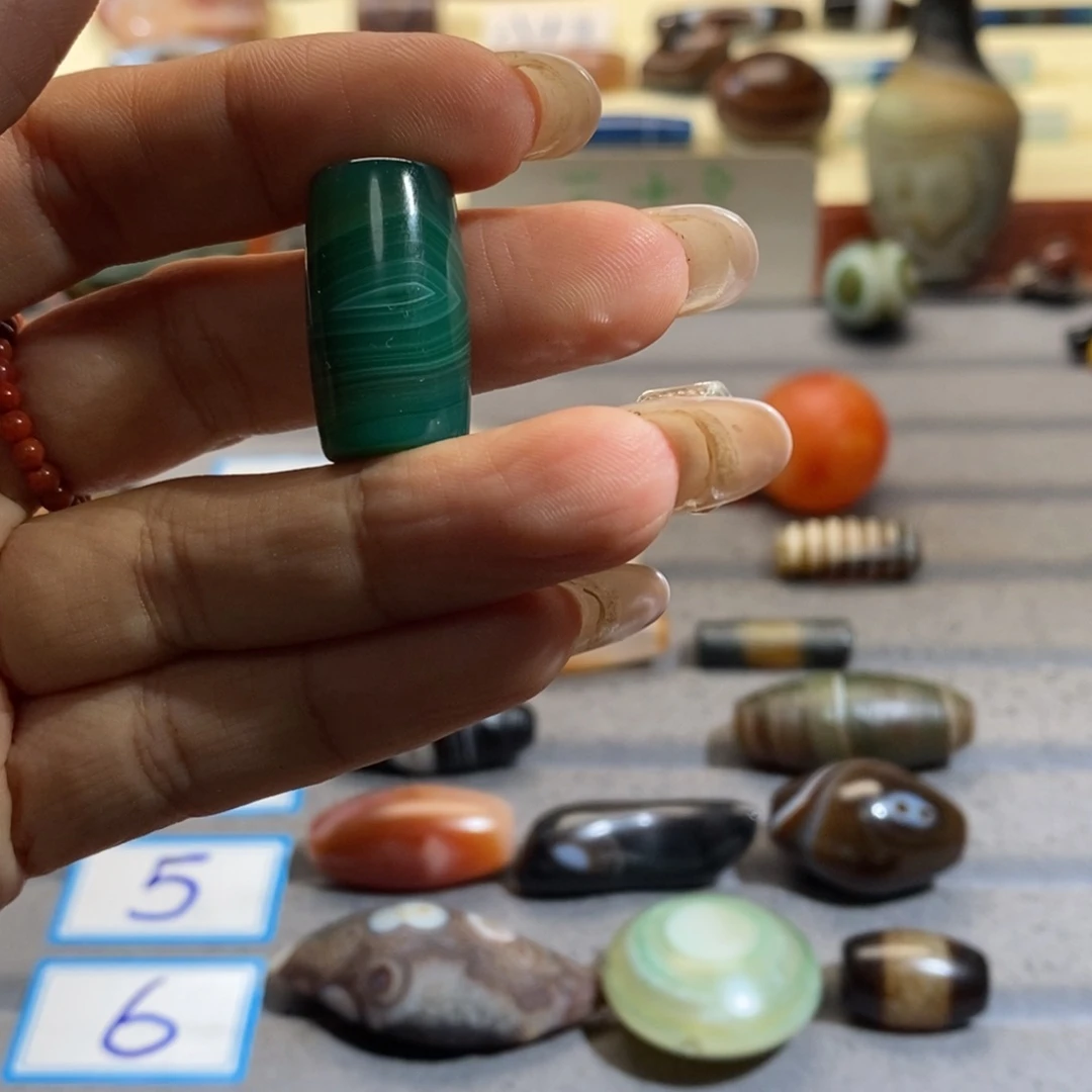 格****玛瑙/玉髓颈饰合金