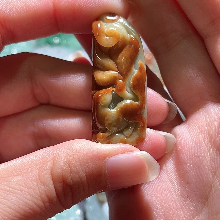 颈饰未镶嵌翡翠天