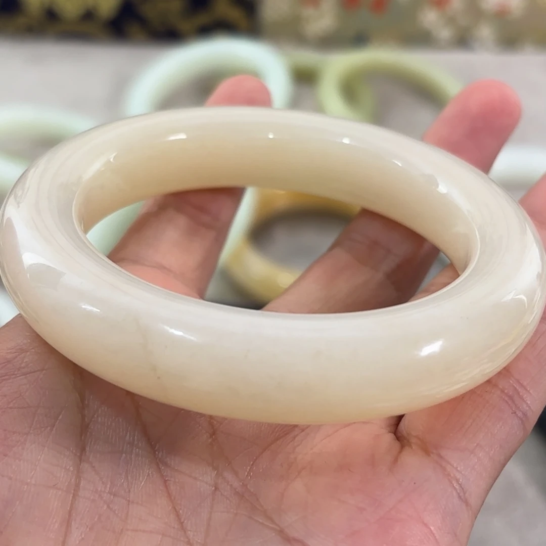 豆***熙未镶嵌手链和田玉（糖玉）