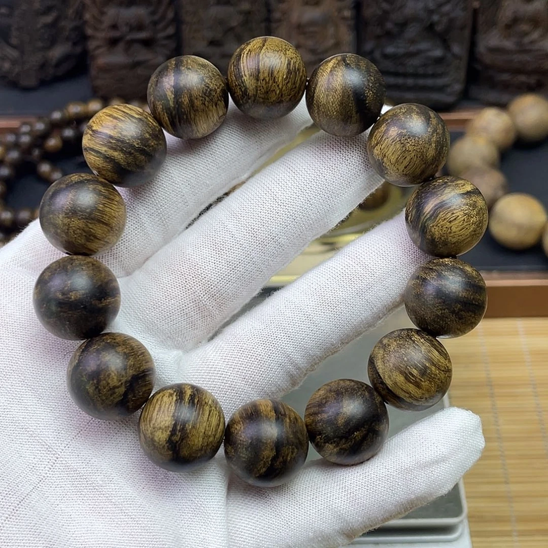 董***麟沉香手串达拉干………………