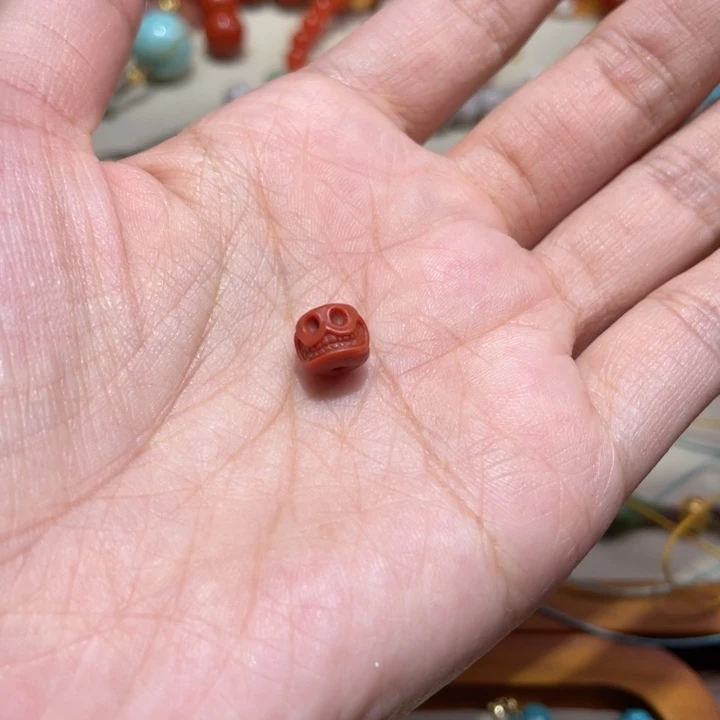 南红玛瑙雕刻件未镶嵌