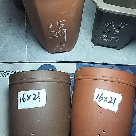 红泥紫泥三线两个花盆