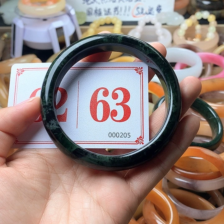 石英质玉（黄龙玉）未镶嵌手镯