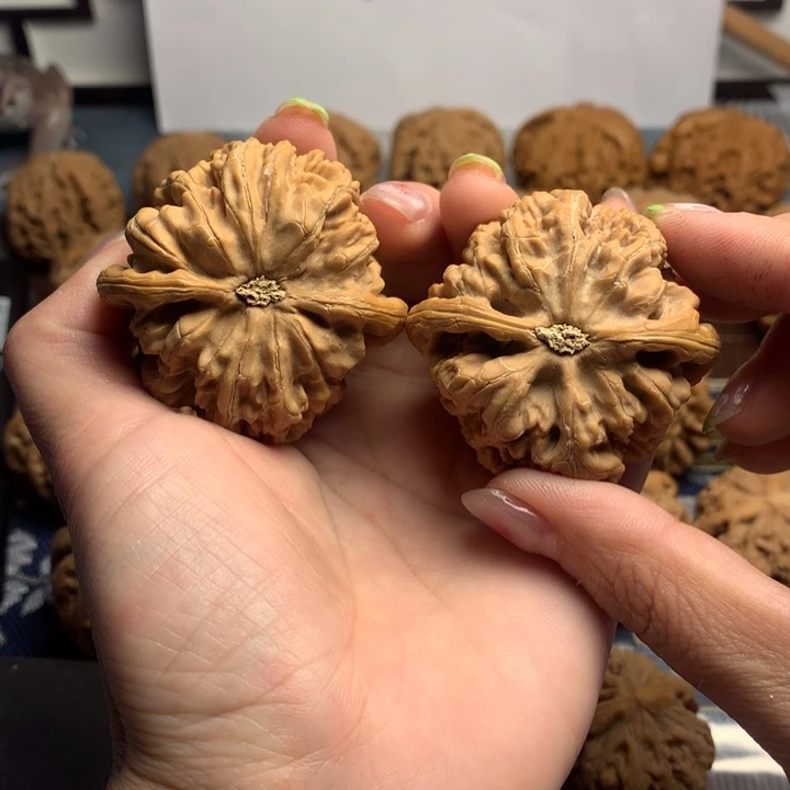 吊坠文玩核桃黄**涛粗筋