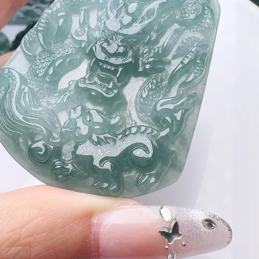 翡翠未镶嵌颈饰天然的A货翡翠多样性发其一