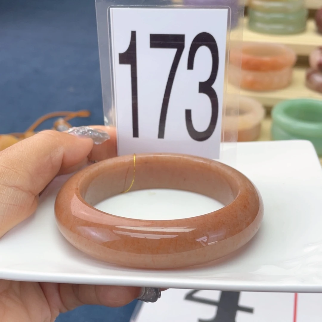 石英质玉未镶嵌手镯62圈