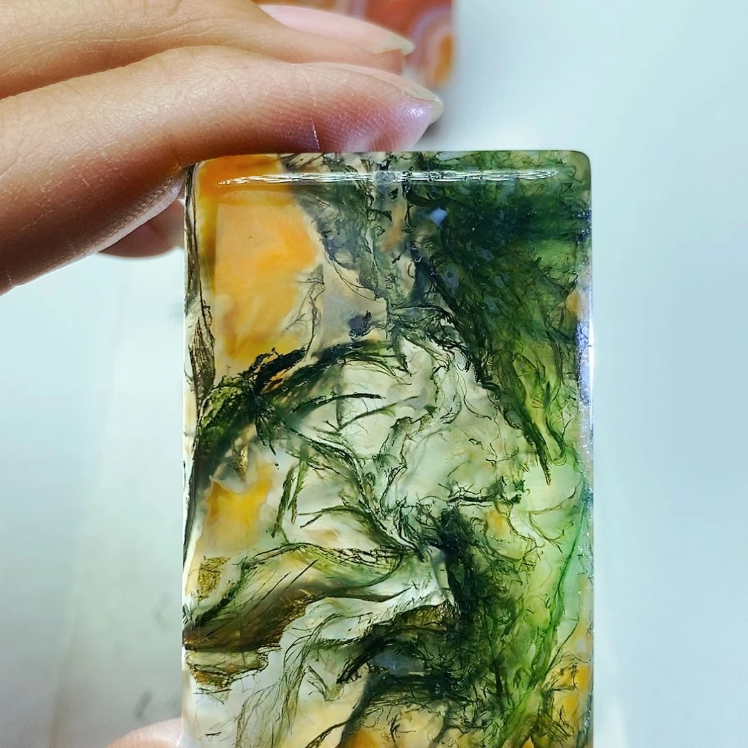 玛瑙/玉髓颈饰未镶嵌百**生