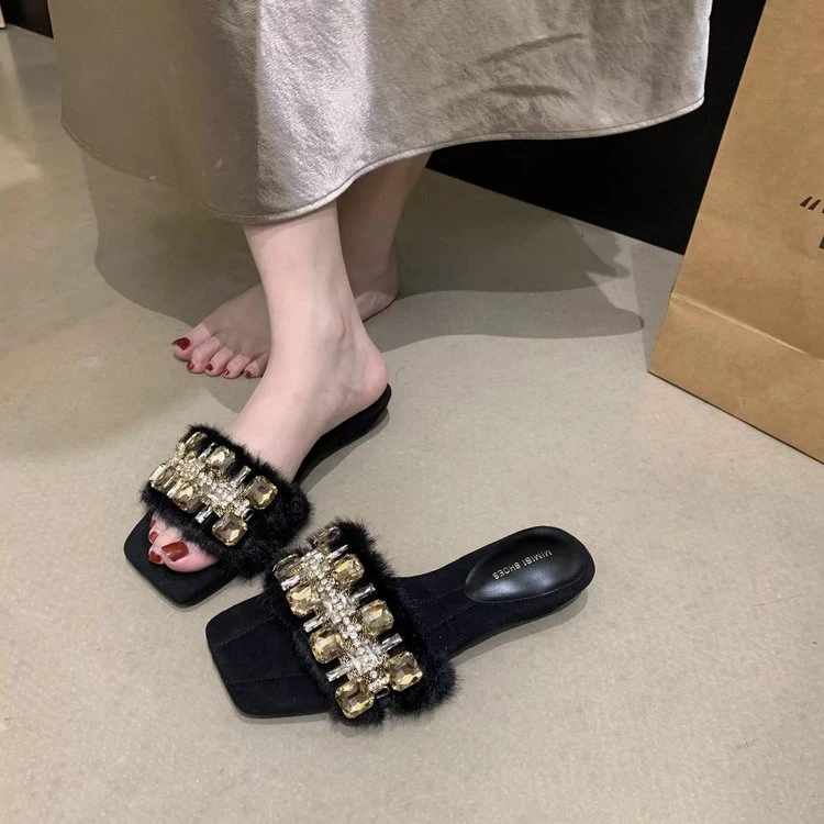 轻奢精致水钻毛毛拖鞋女秋季新款时尚舒适露趾拖鞋显白紫色一字拖