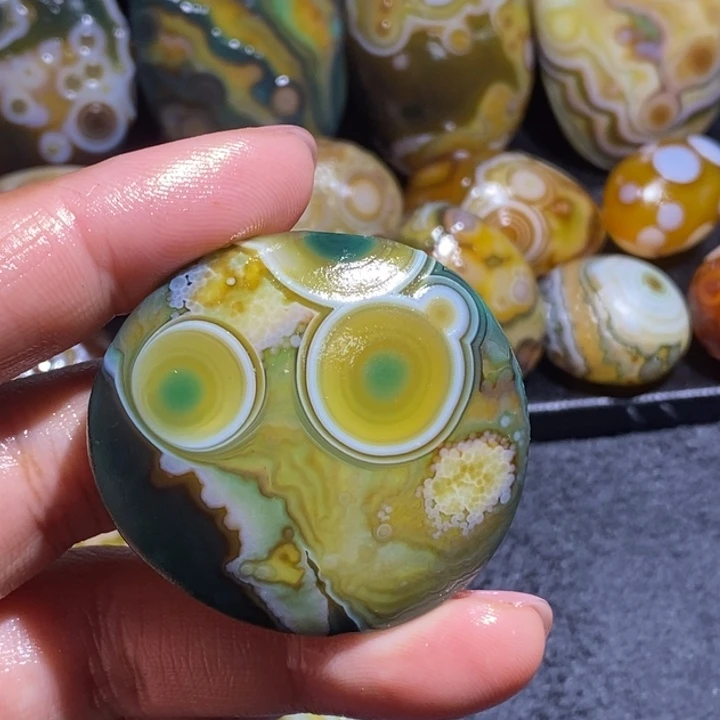 玛瑙/玉髓未镶嵌珠宝奇石43