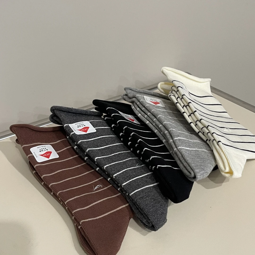 AJDE｜卷边条纹高筒袜 01