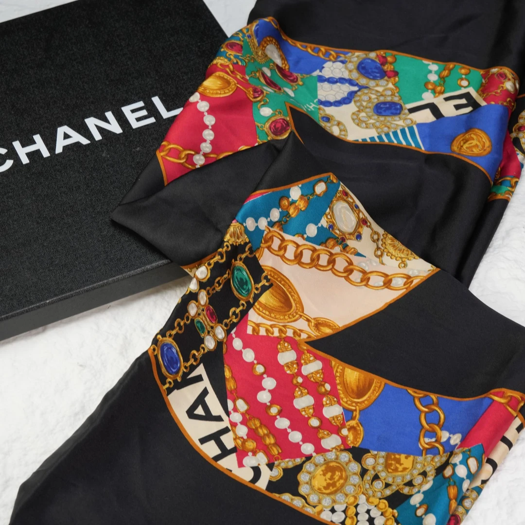 95新 Chanel/香奈儿 柚礼中古/香奈儿黑色丝巾