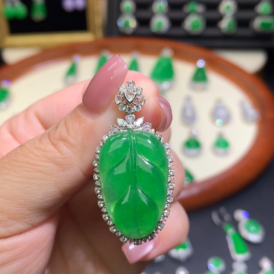 翡翠18K金镶嵌吊坠(不含链)