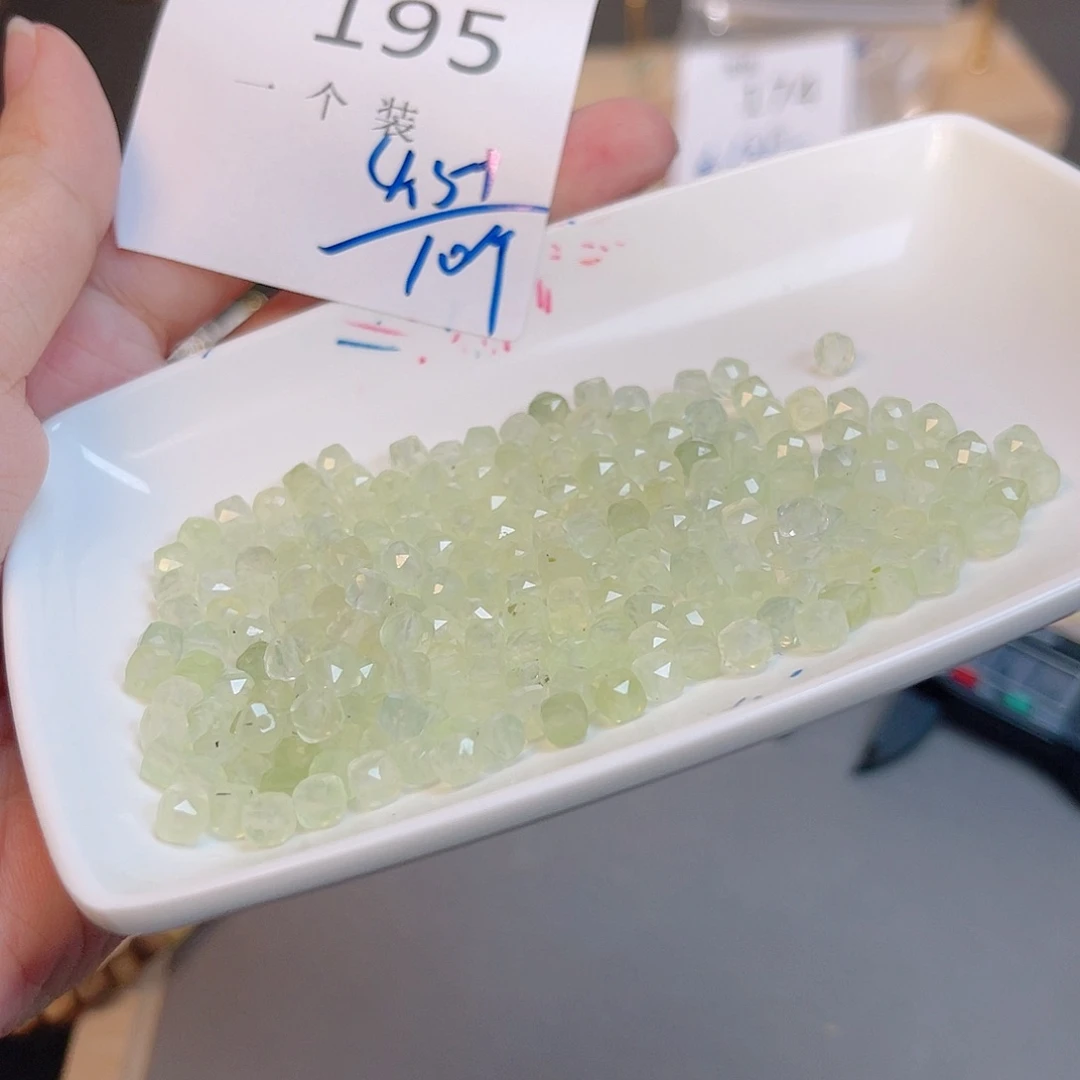 水晶珠宝半成品未镶嵌195 。