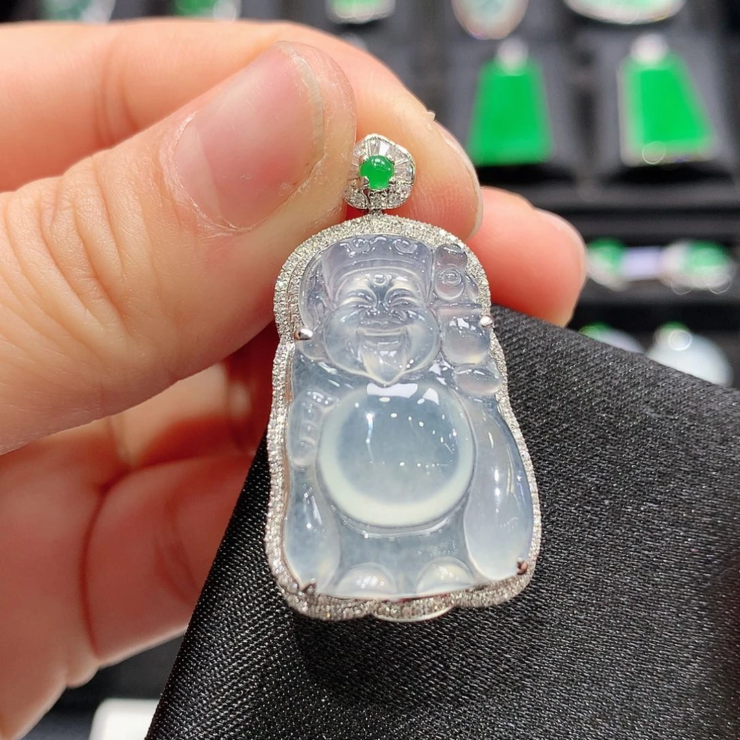 翡翠颈饰18K金镶嵌财神爷