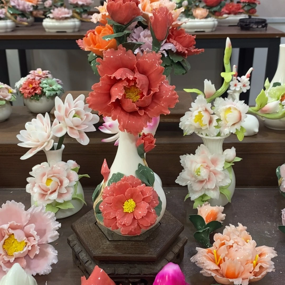 摆件陶瓷手工花摆件