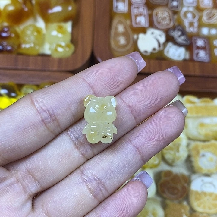 橄榄核吊坠小熊65