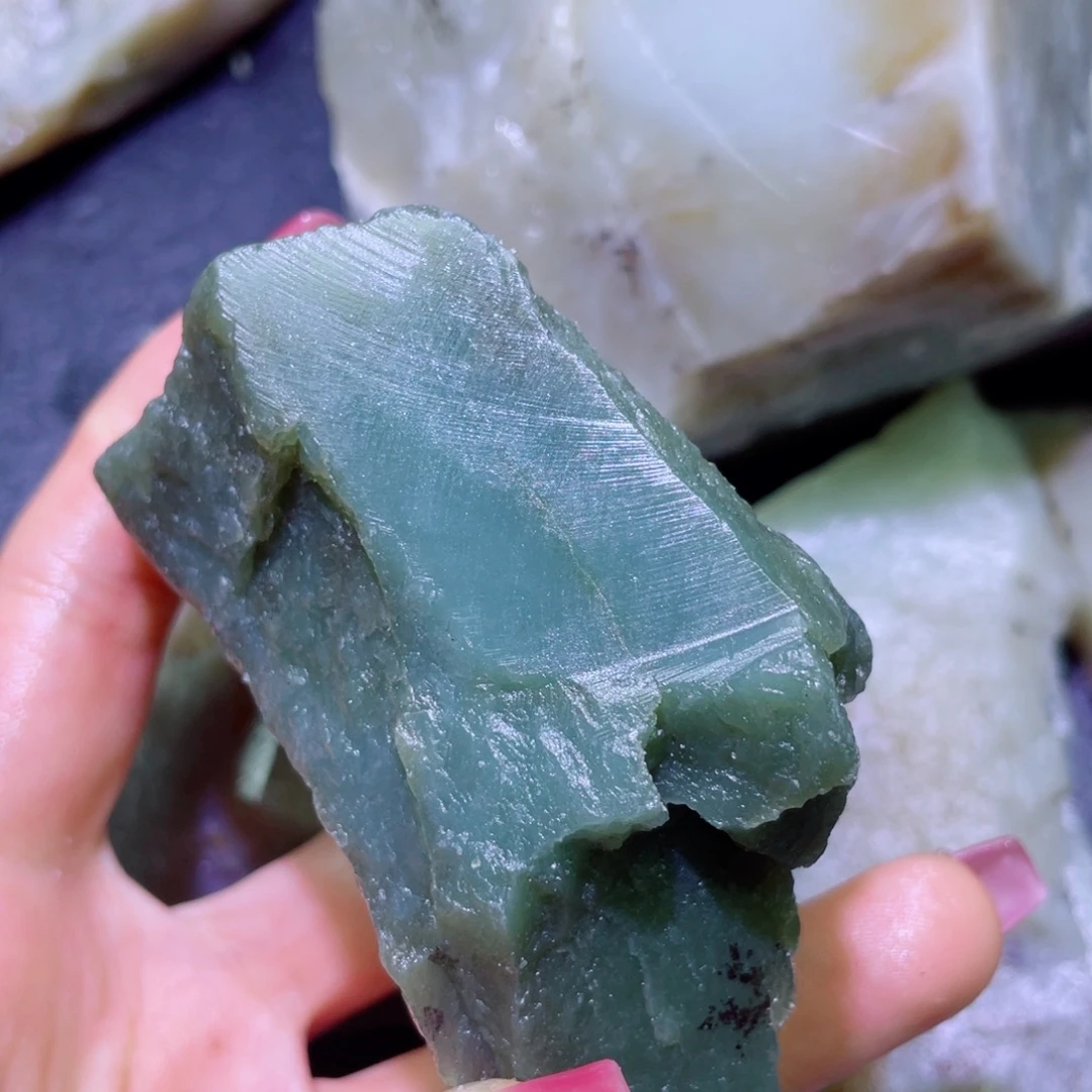 和田玉未镶嵌珠宝半成品