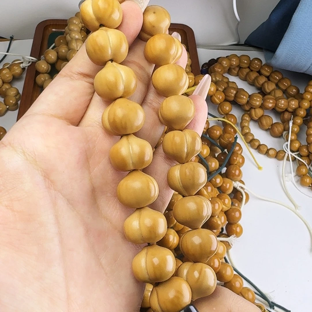 猴头核桃吊坠屁桃黑点瑕疵