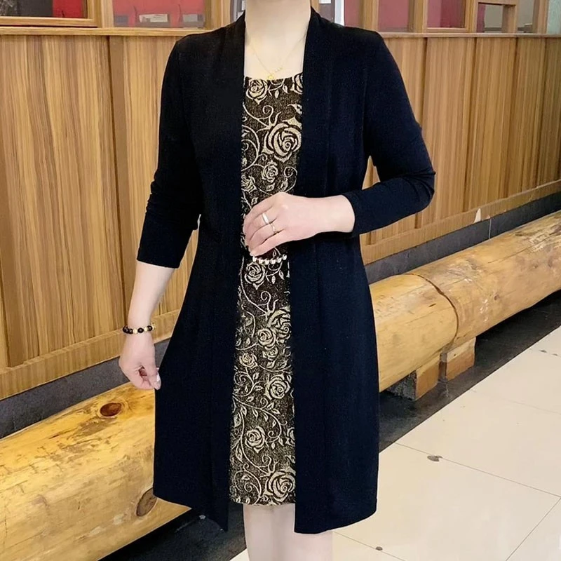 新款妈妈装时尚洋气百搭修身圆领遮肚显瘦气质高档假两件连衣裙