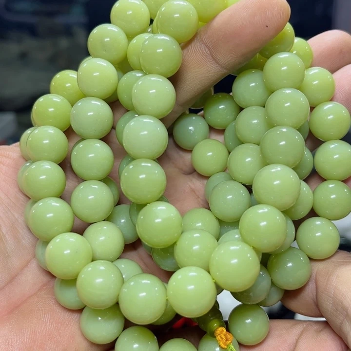 蛇纹石玉项链未镶嵌