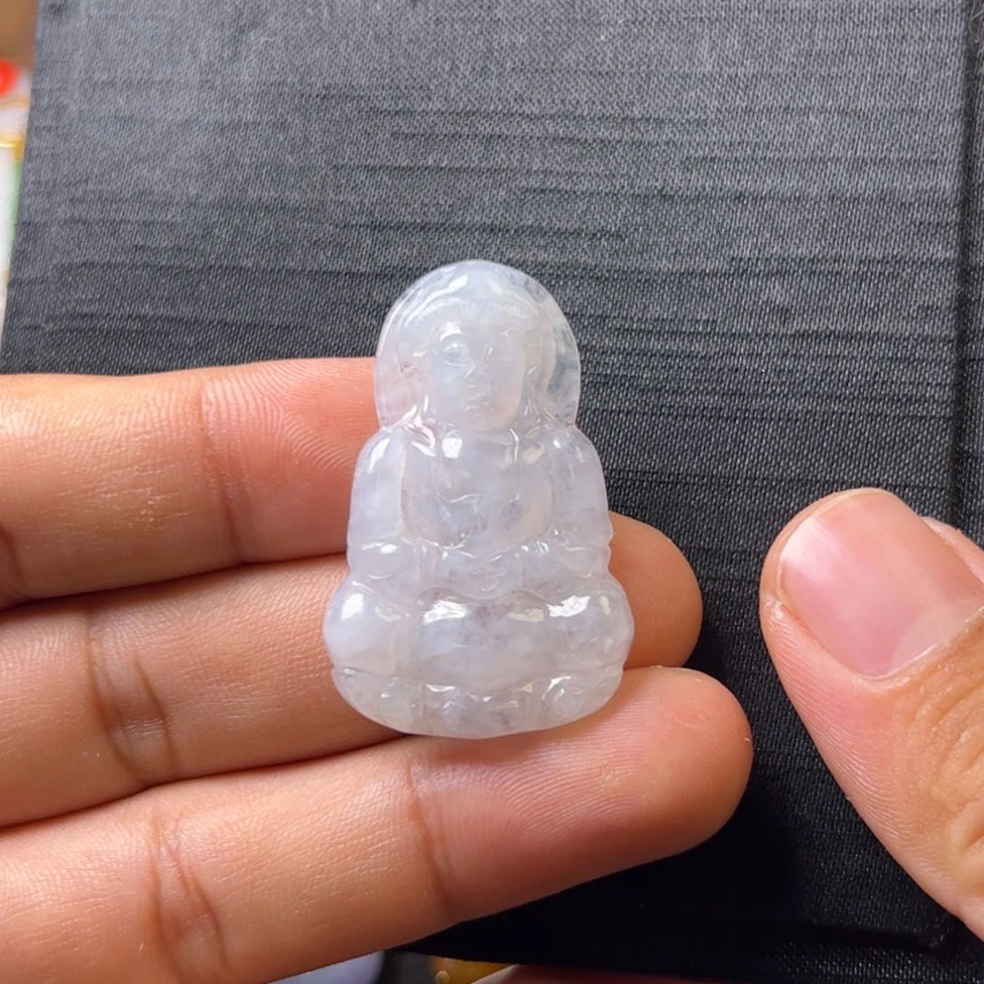 翡翠颈饰未镶嵌观音