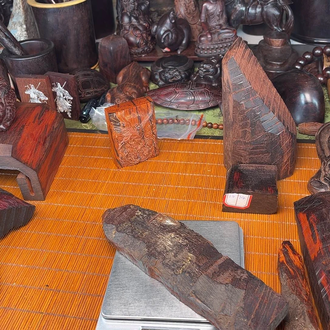 地***一檀香紫檀（小叶紫檀）料子