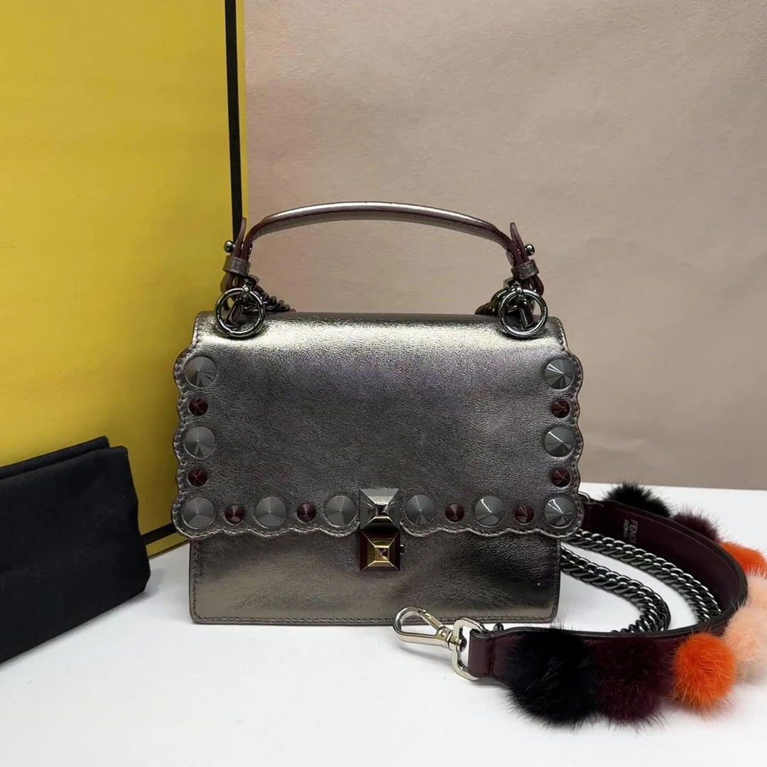 95新 FENDI/芬迪 小野专属/单肩包/DY9138