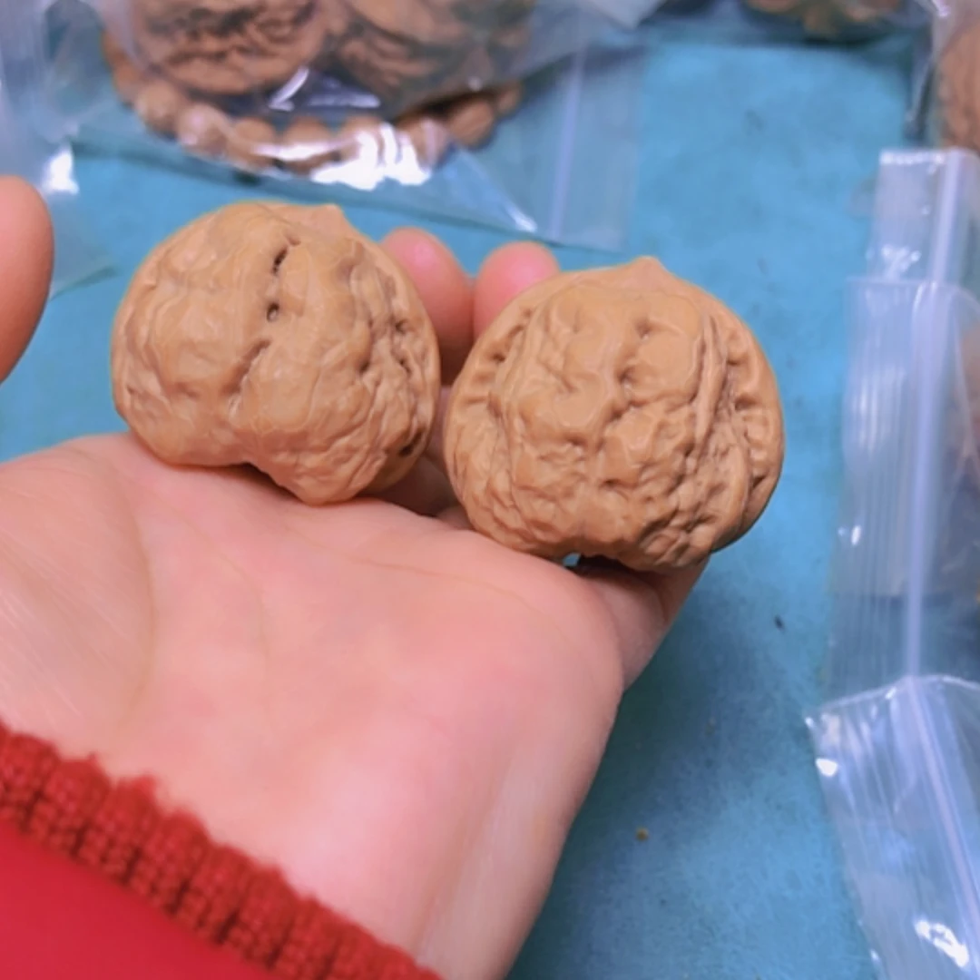 【闪购商品】摆件核桃37蛤蟆头修尖