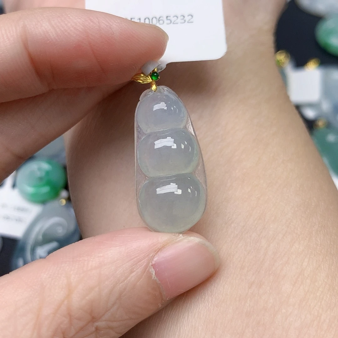 颈饰18K金镶嵌翡翠天然缅甸A货翡翠