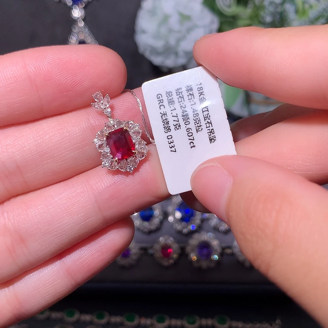 吊坠18K金镶嵌红宝石