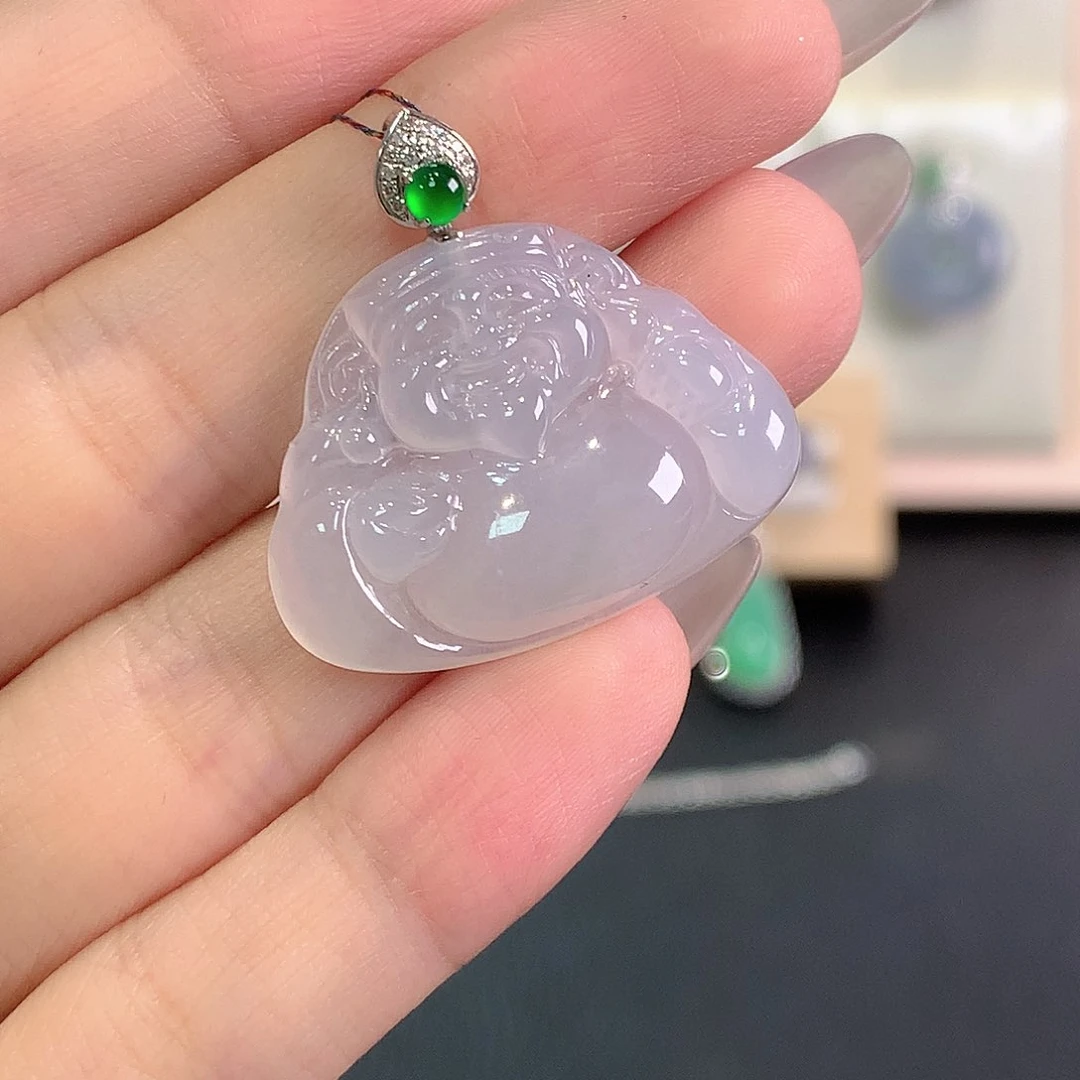 翡翠18K金镶嵌颈饰3、