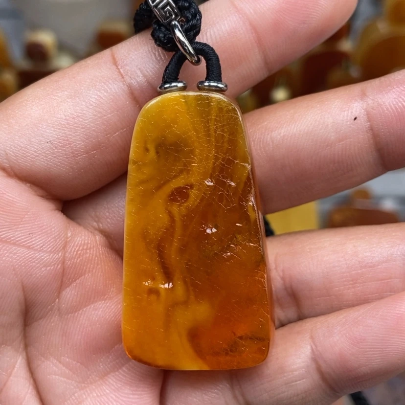 【闪购商品】琥珀颈饰未镶嵌