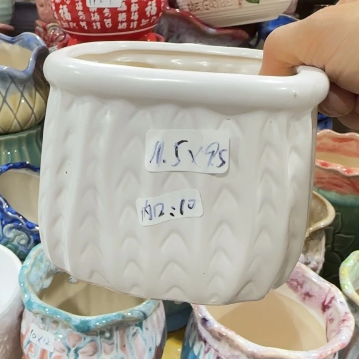 凑9块包邮，有孔，不清楚问客服
