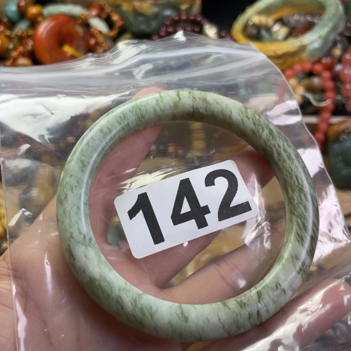 岫岩河磨玉（透闪石质玉）手把件未镶嵌