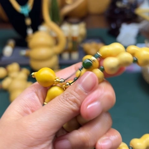 S****1具体聊咯啦她咯啦咯啦太累了