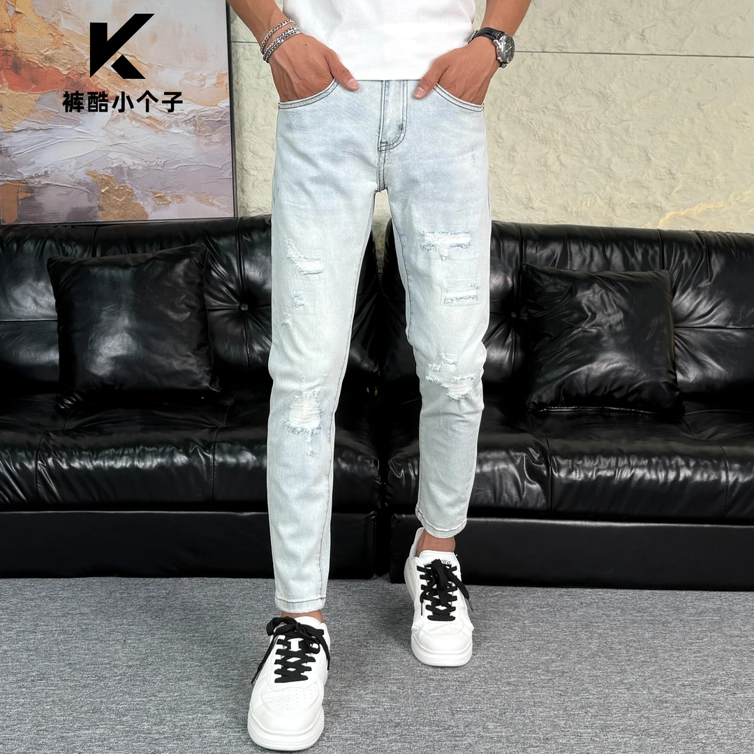 2025秋季男士破洞设计牛仔裤潮牌痞帅休闲浅色乞丐小脚九分裤