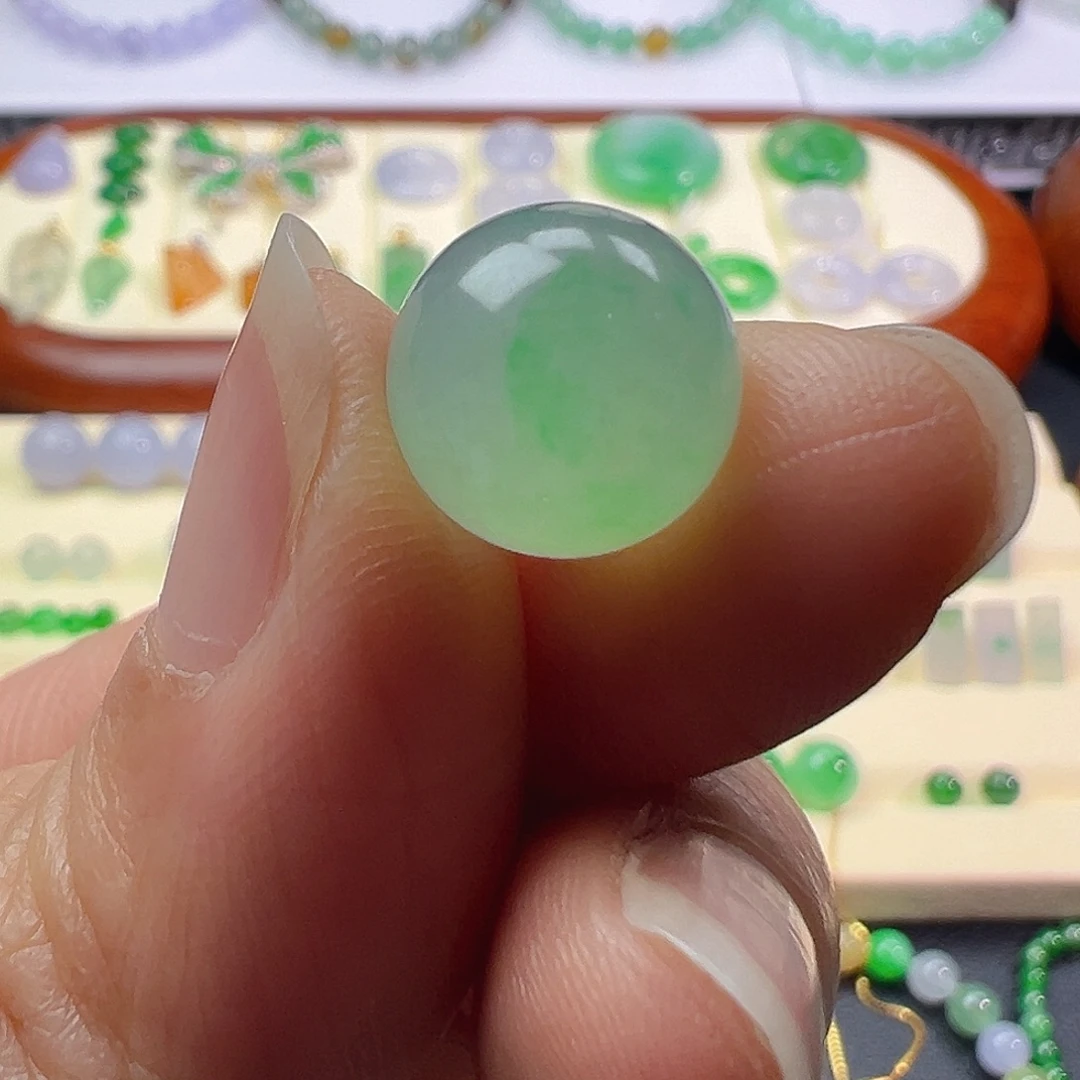 翡翠散珠翡翠Ａ货冰飘绿圆珠卡11.7