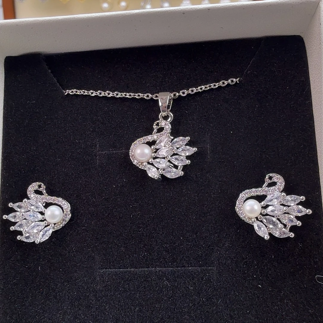 未镶嵌淡水珍珠耳饰