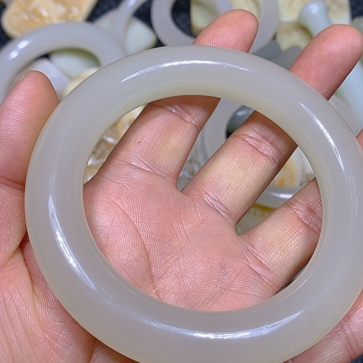 吊坠白玉菩提精选