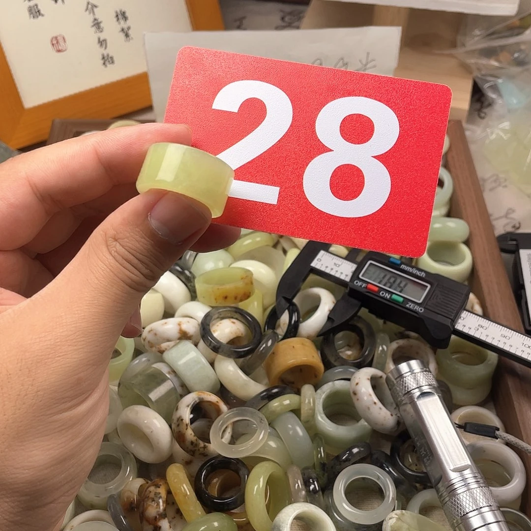 蛇纹石玉合金颈饰