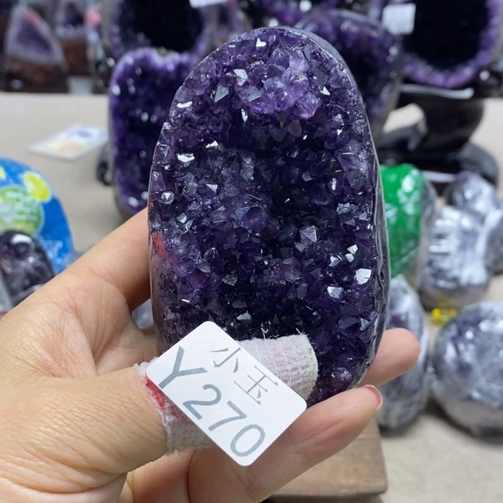 未镶嵌水晶大型摆件（非配饰）摆件