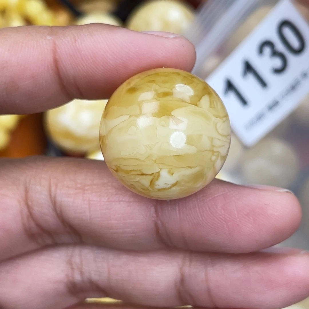 蜜蜡未镶嵌珠宝奇石24.4