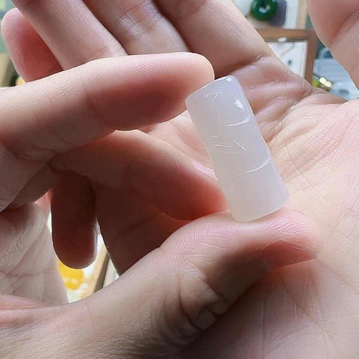 和田玉未镶嵌吊坠(不含链)