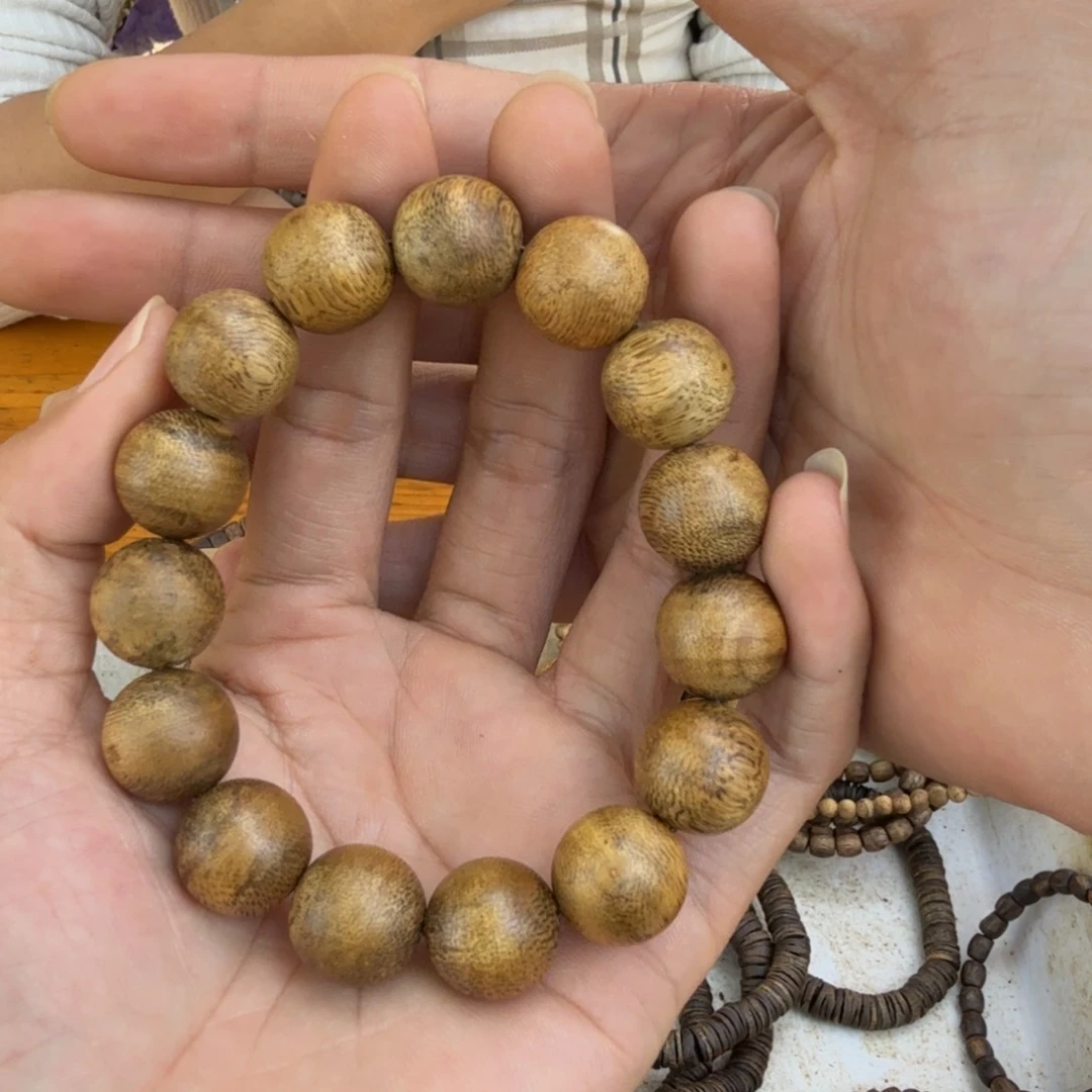 沉香手串单圈1.5乌身14克多样性发一