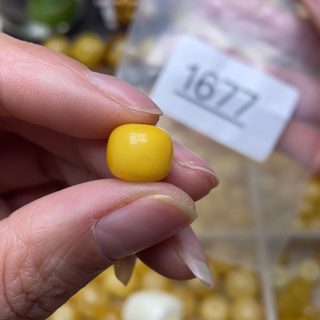 蜜蜡珠宝奇石未镶嵌10.9