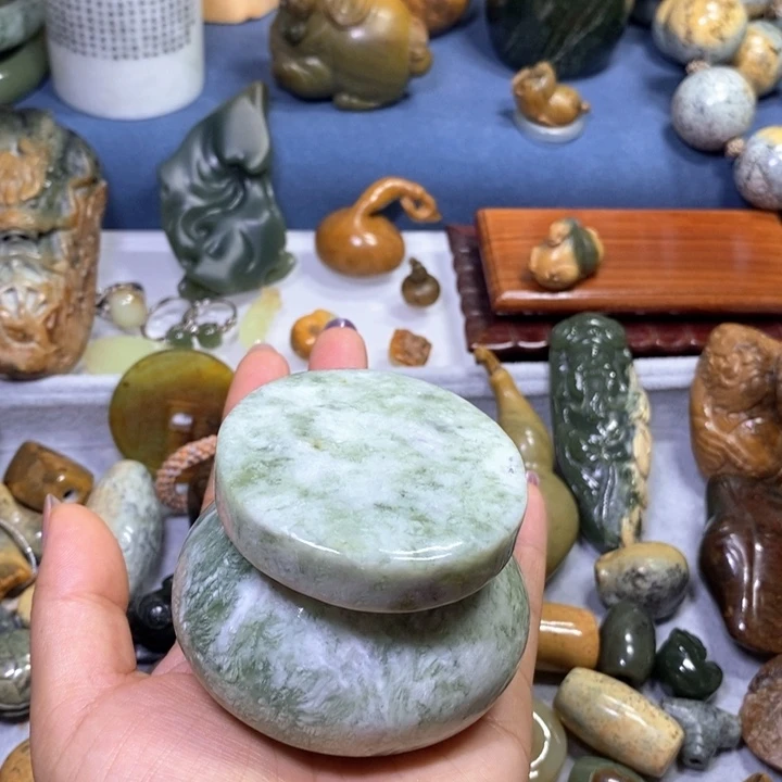 蛇纹石玉未镶嵌岫玉