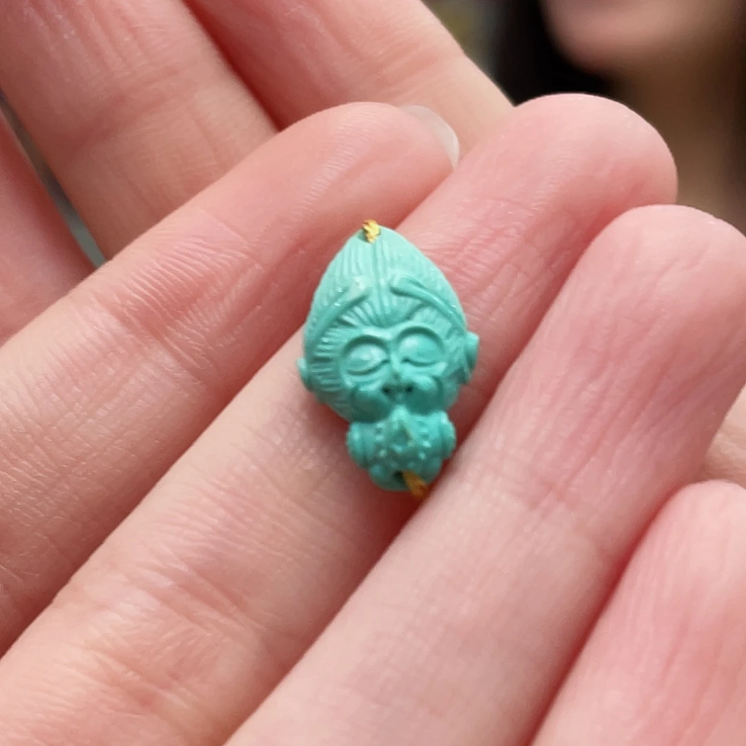 绿松石颈饰未镶嵌