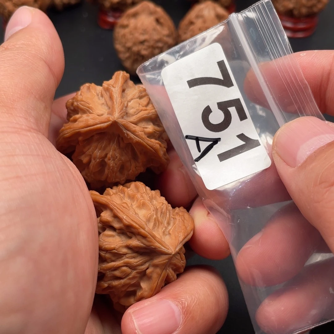 吊坠文玩核桃盘山奔39